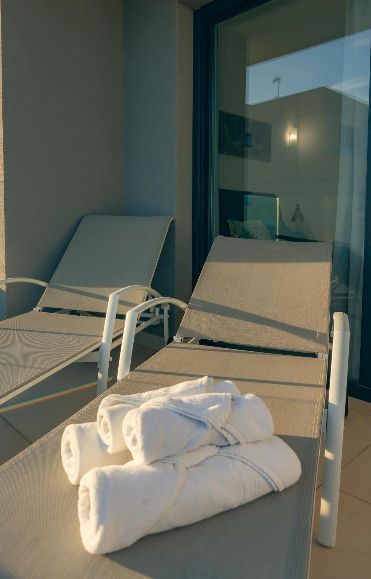 Apartamento Premium Con Jacuzzi Y Vistas Al Mar En Punta Prima, Torrevieja By Rentalole Luaran gambar